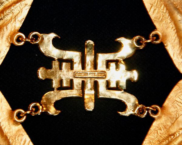 1970's CASTLECLIFF Asian motif pendant