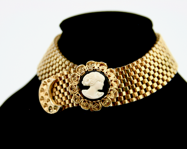1950-60's gold foldover black cameo clasp bracelet